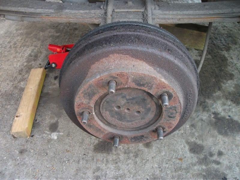 Ford Transit Forum • View topic O/S Rear Brake Drum problem?