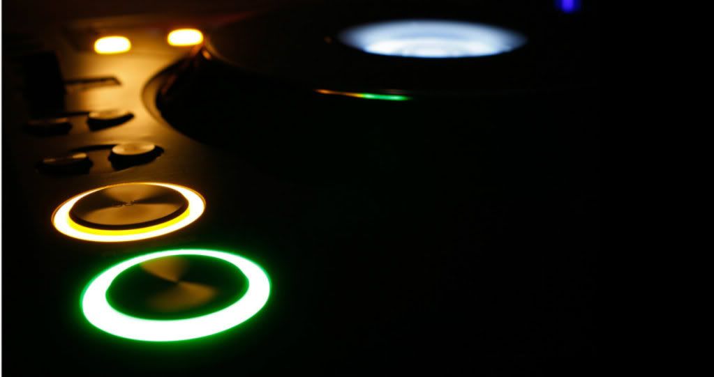 music_dark_djs_club_turn_table_dj_cdj_cd_cdj1000_pioneer_desktop_1920x1200_hd-wallpaper-12635-1.jpg