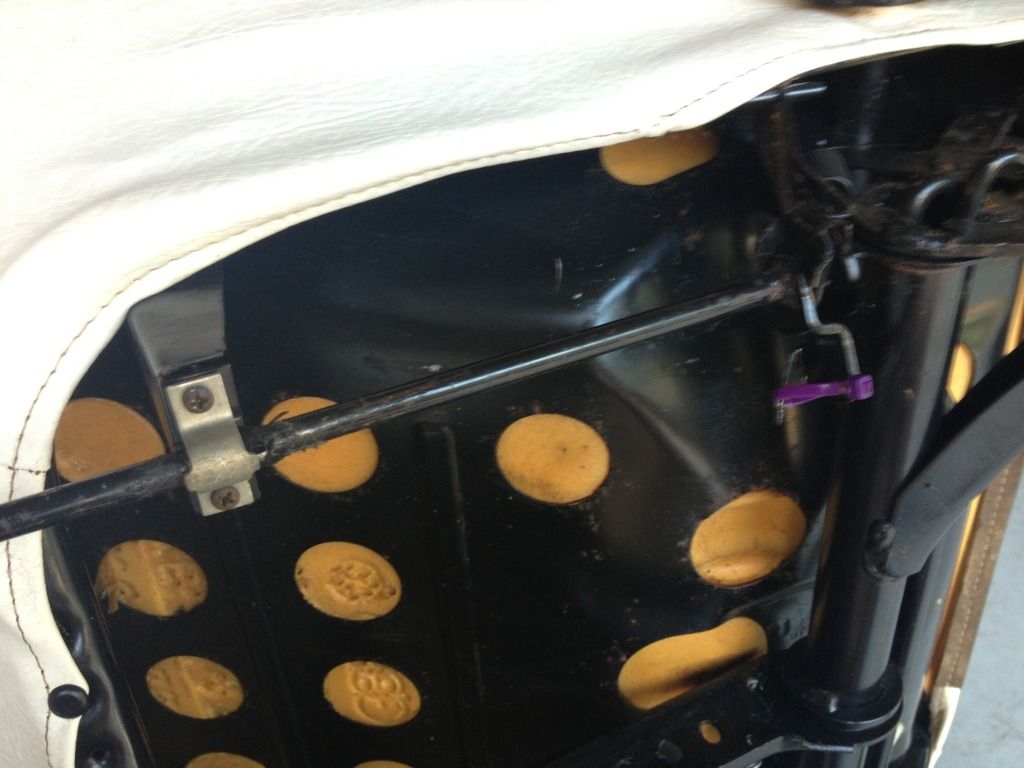 How do I fix my drivers seat heightadjustment VW Vortex Volkswagen