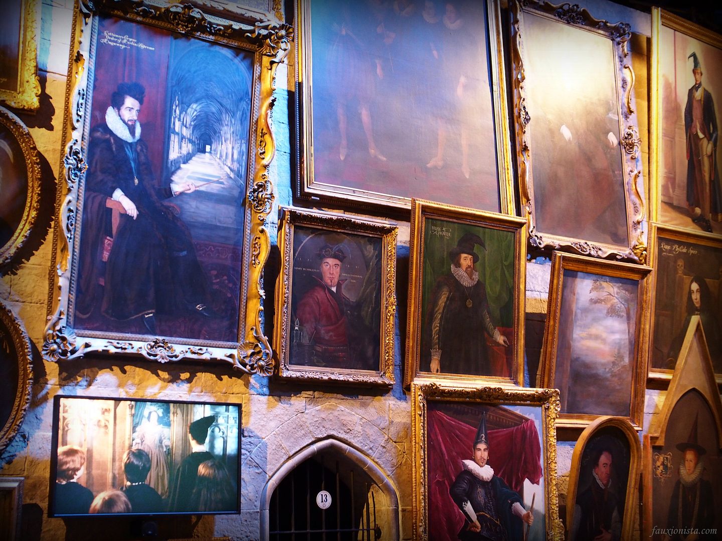 Portraits in Hogwarts