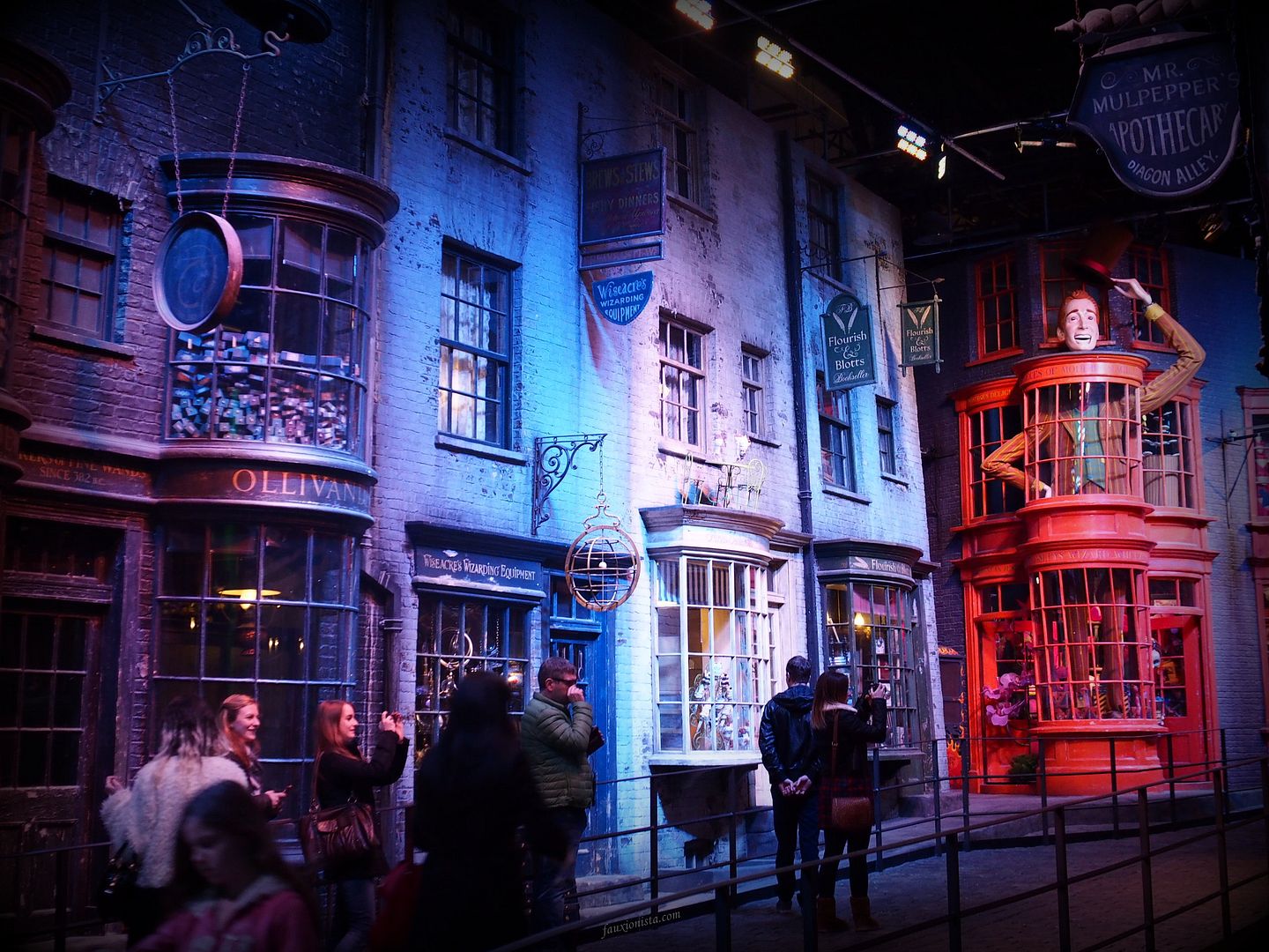 Diagon Alley, Harry Potter World Studio Tour, England, Watford