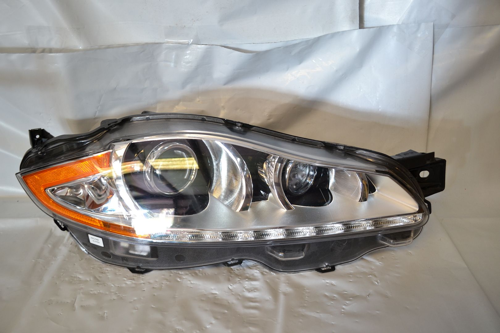 FITS JAGUAR XJ 20112013 OEM RH HEADLIGHT XENON eBay