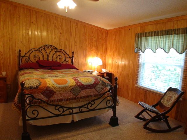 3 bedrooms and 2 bathrooms in the home, Western North Carolina Retirement Communities