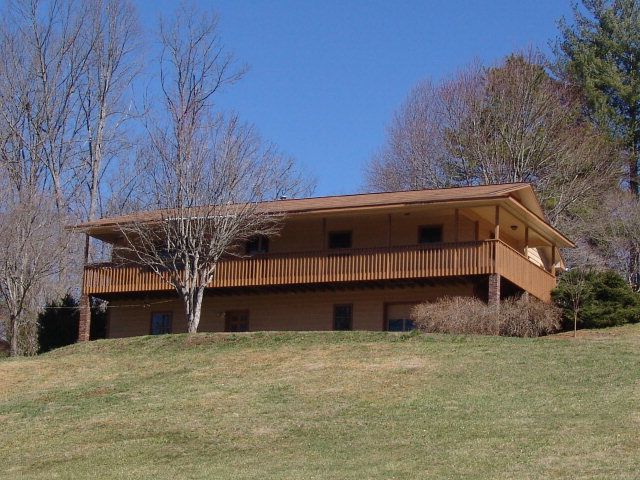 Large family home for sale in the mountains of Macon County NC, In-Town Homes for Sale in Franklin NC