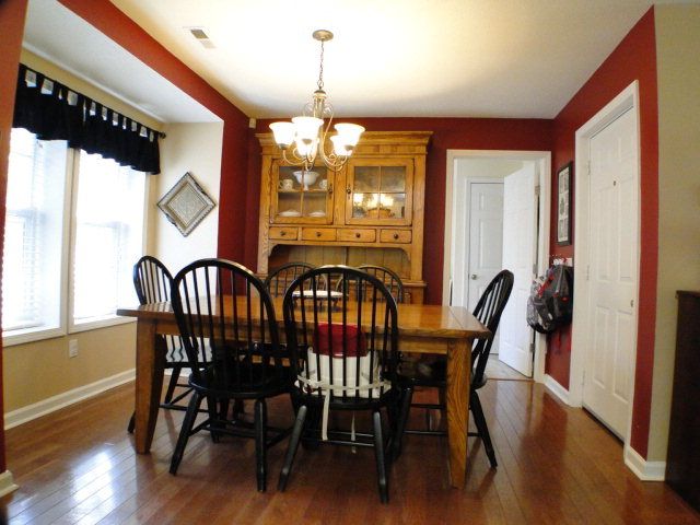 Home for sale with open dining room-Franklin Real Estate