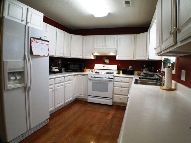 Home for sale with nice kitchen-property in Franklin NC