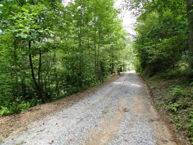 Nice easy access to your new home in Macon County 
