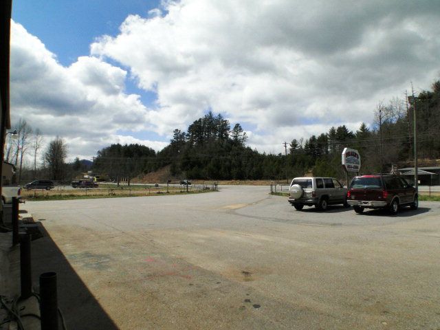 Paved parking lot with plenty of space right off of high-traffic Highway 441 South in Otto NC, Western NC Commercial Real Estate, Bald Head the Realtor John Becker