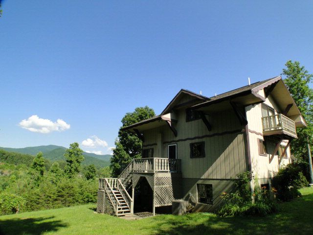 Welcome to 715 Bailey Road in the beautiful mountains of Franklin NC!