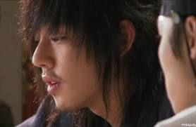 http://i1173.photobucket.com/albums/r595/4winkay/YAI1_zps608578f3.jpg