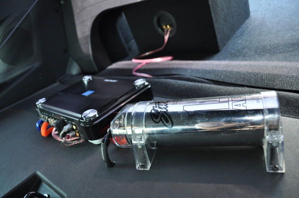 2013 2.0T Alpine Audio Sub/Amp/Capacitor/Dynamat Clean Crispy